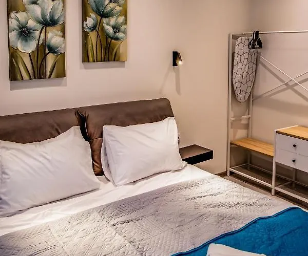 Diamond 32 Apartment Thessaloniki